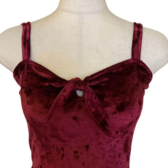 Hollister Burgundy Velvet Romper Size S Party / Holiday Outfit - Picture 2 of 12